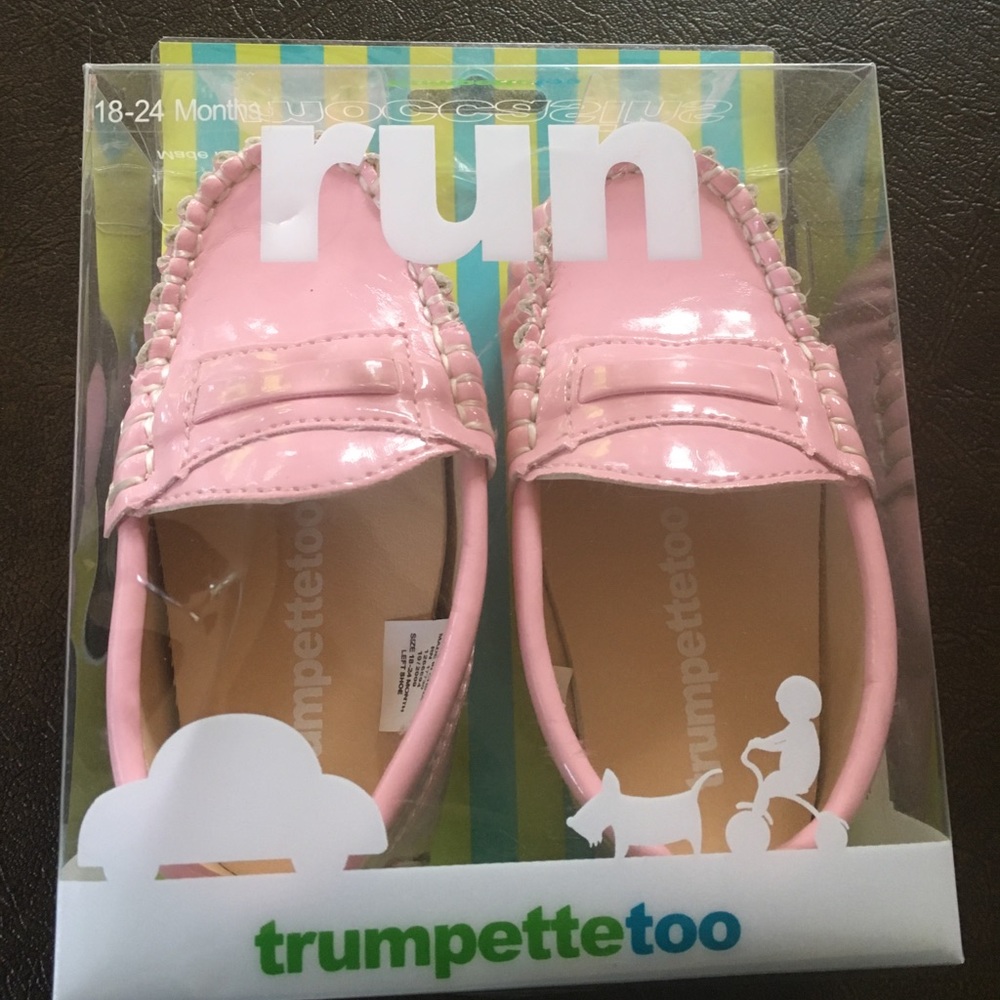 New Trumpette baby loafers size 18-24